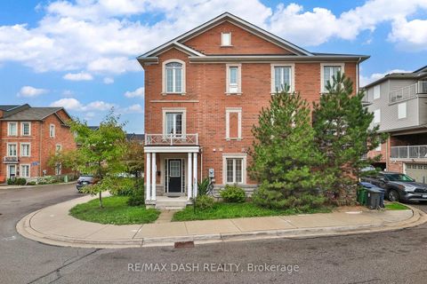 Photo 2 at 57 Ted Wray Circle, CFB, Toronto Photo 2 at 57 Ted Wray Circle, CFB, Toronto