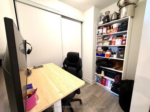 Photo 13 at 610 - 3100 Keele Street, CFB, Toronto