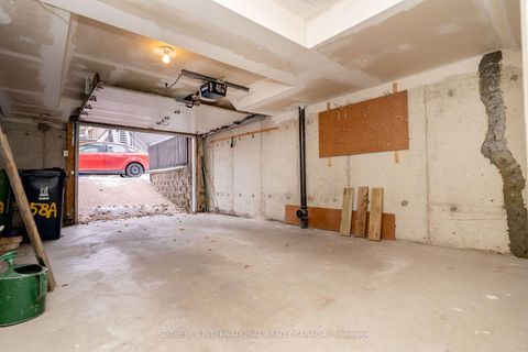 Photo 34 at 58A Poulett Street, Moss Park, Toronto