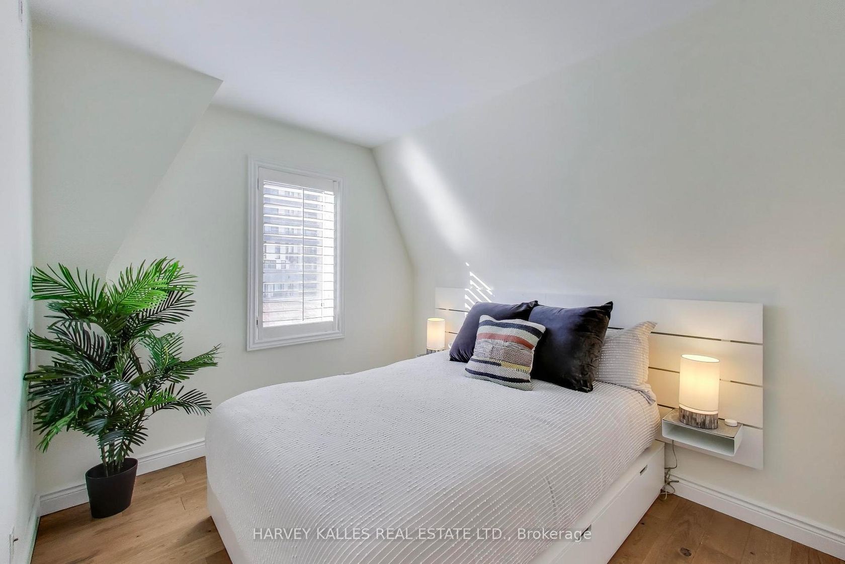 Photo 11 at 3404 - 12 Sudbury Street, Niagara, Toronto Photo 11 at 3404 - 12 Sudbury Street, Niagara, Toronto