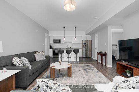 Photo 9 at 309 - 300 ESSA Road, 400 West, Barrie