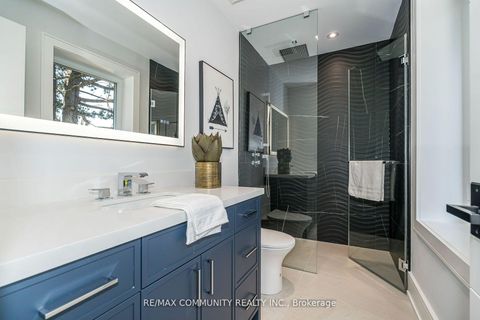 Photo 15 at 30 Kellythorne Drive, Donalda, Toronto