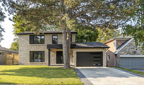 Photo 40 at 30 Kellythorne Drive, Donalda, Toronto