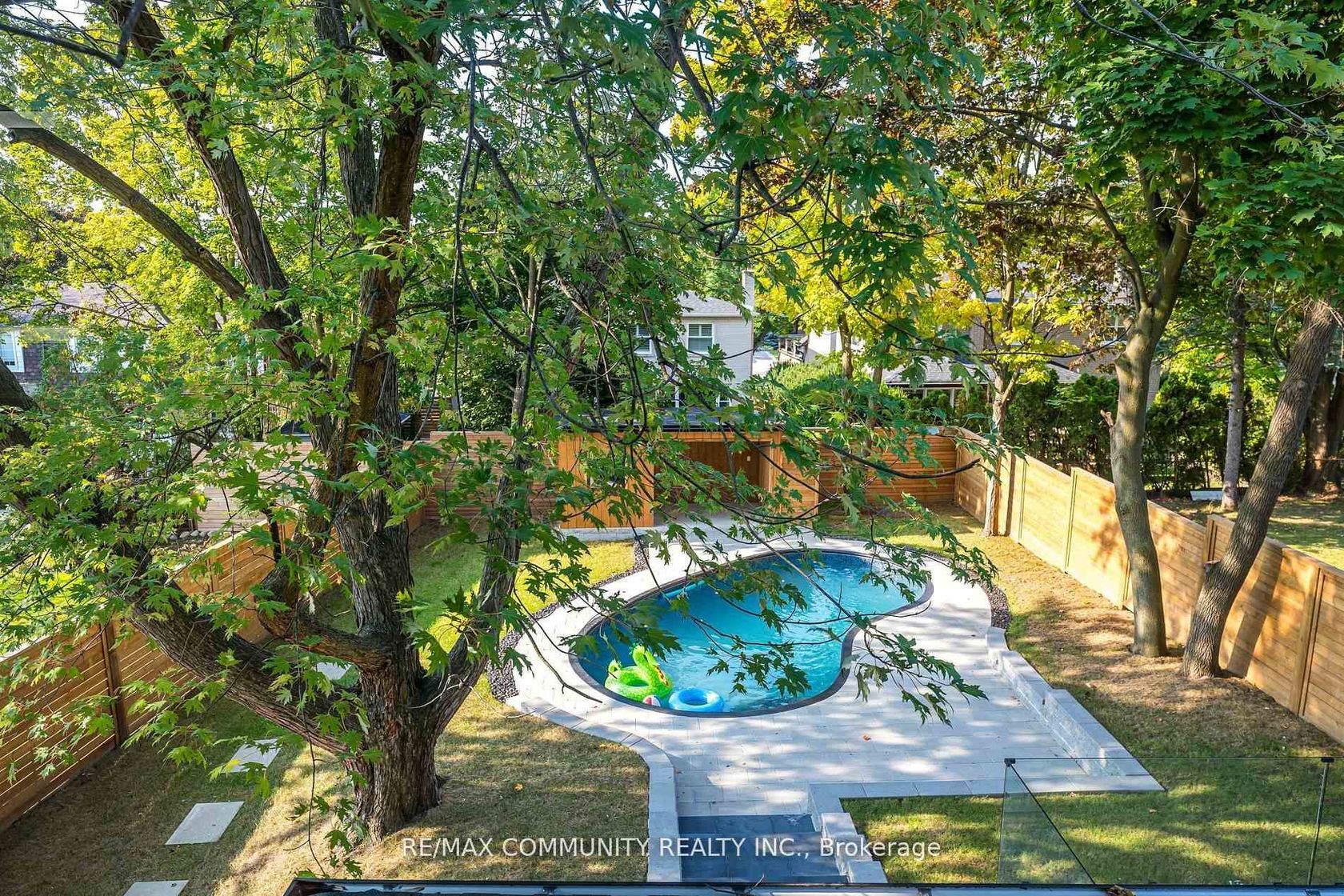 Photo 32 at 30 Kellythorne Drive, Donalda, Toronto Photo 32 at 30 Kellythorne Drive, Donalda, Toronto