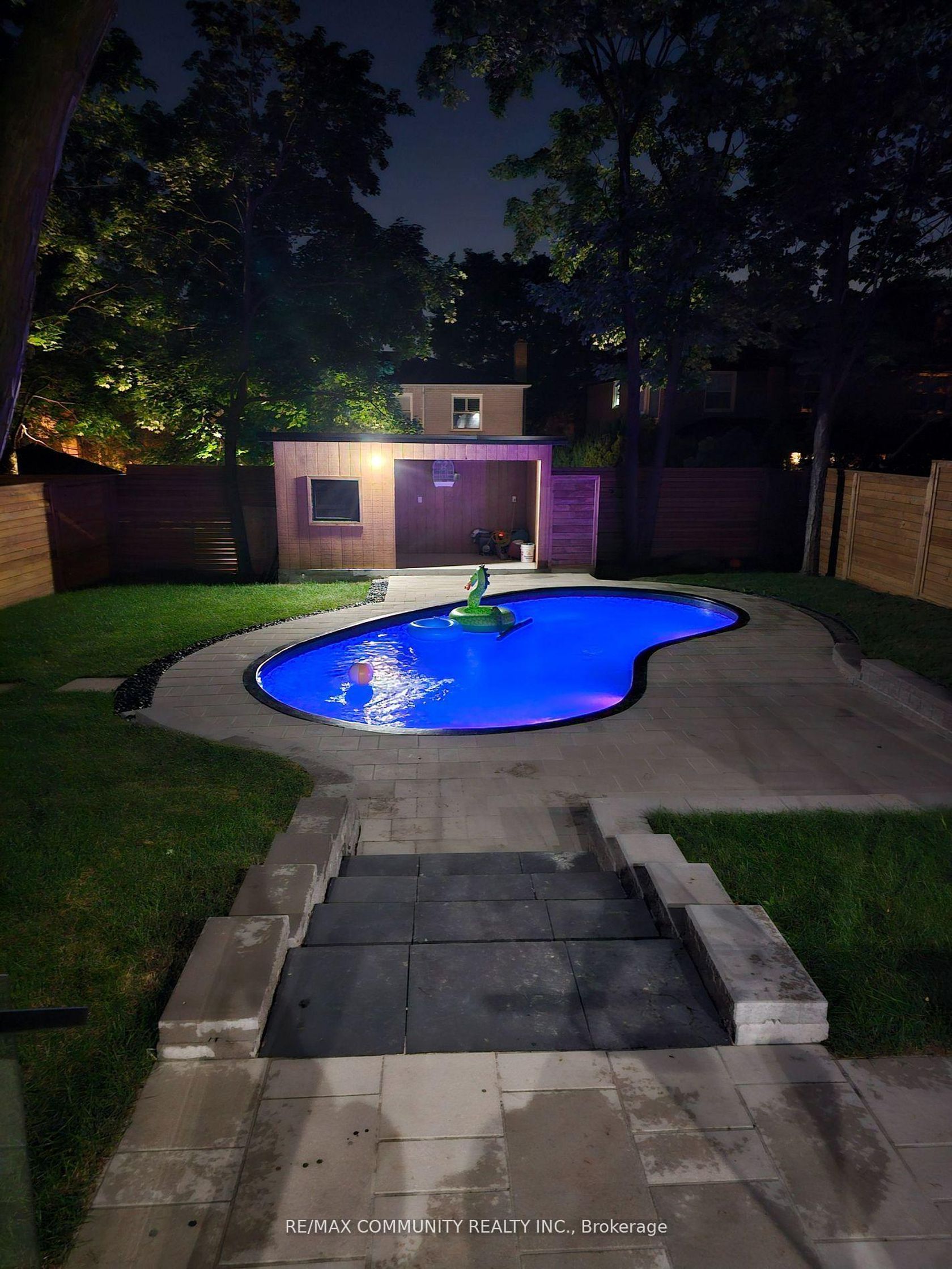Photo 36 at 30 Kellythorne Drive, Donalda, Toronto Photo 36 at 30 Kellythorne Drive, Donalda, Toronto