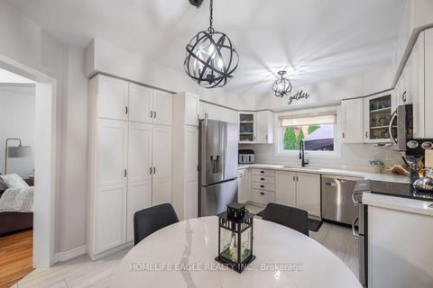 Photo 5 at 114 Surgeoner Crescent, Summerhill Estates, Newmarket