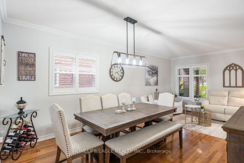 Photo 8 at 114 Surgeoner Crescent, Summerhill Estates, Newmarket