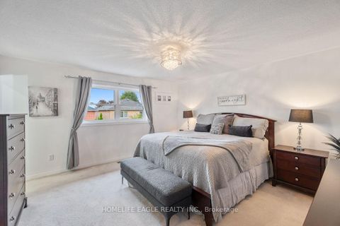 Photo 9 at 114 Surgeoner Crescent, Summerhill Estates, Newmarket