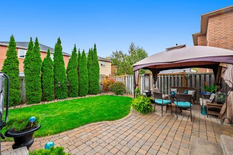 Photo 21 at 114 Surgeoner Crescent, Summerhill Estates, Newmarket