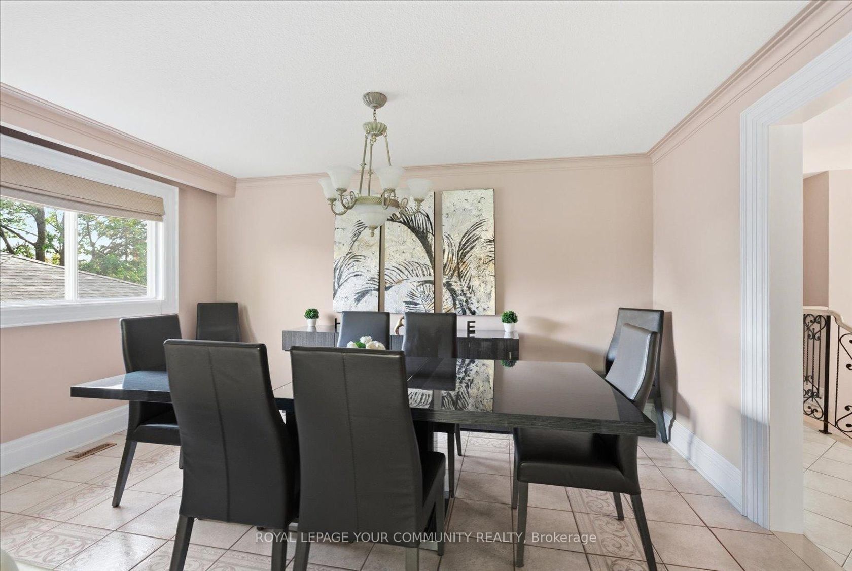 Photo 10 at 35 Sunvale Drive, Richview, Toronto Photo 10 at 35 Sunvale Drive, Richview, Toronto