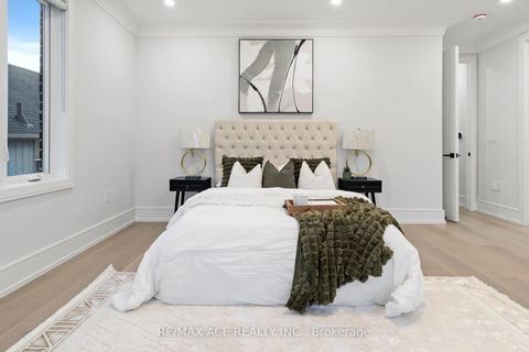 Photo 24 at 251 Kennedy Road, Cliffside, Toronto