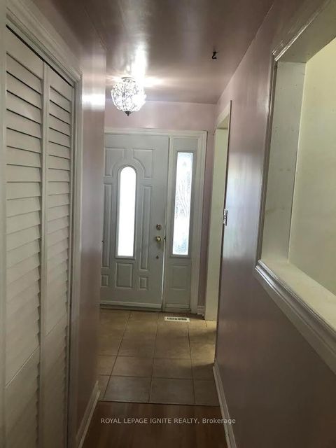 Photo 1 at 36 Goskin Court, Malvern, Toronto