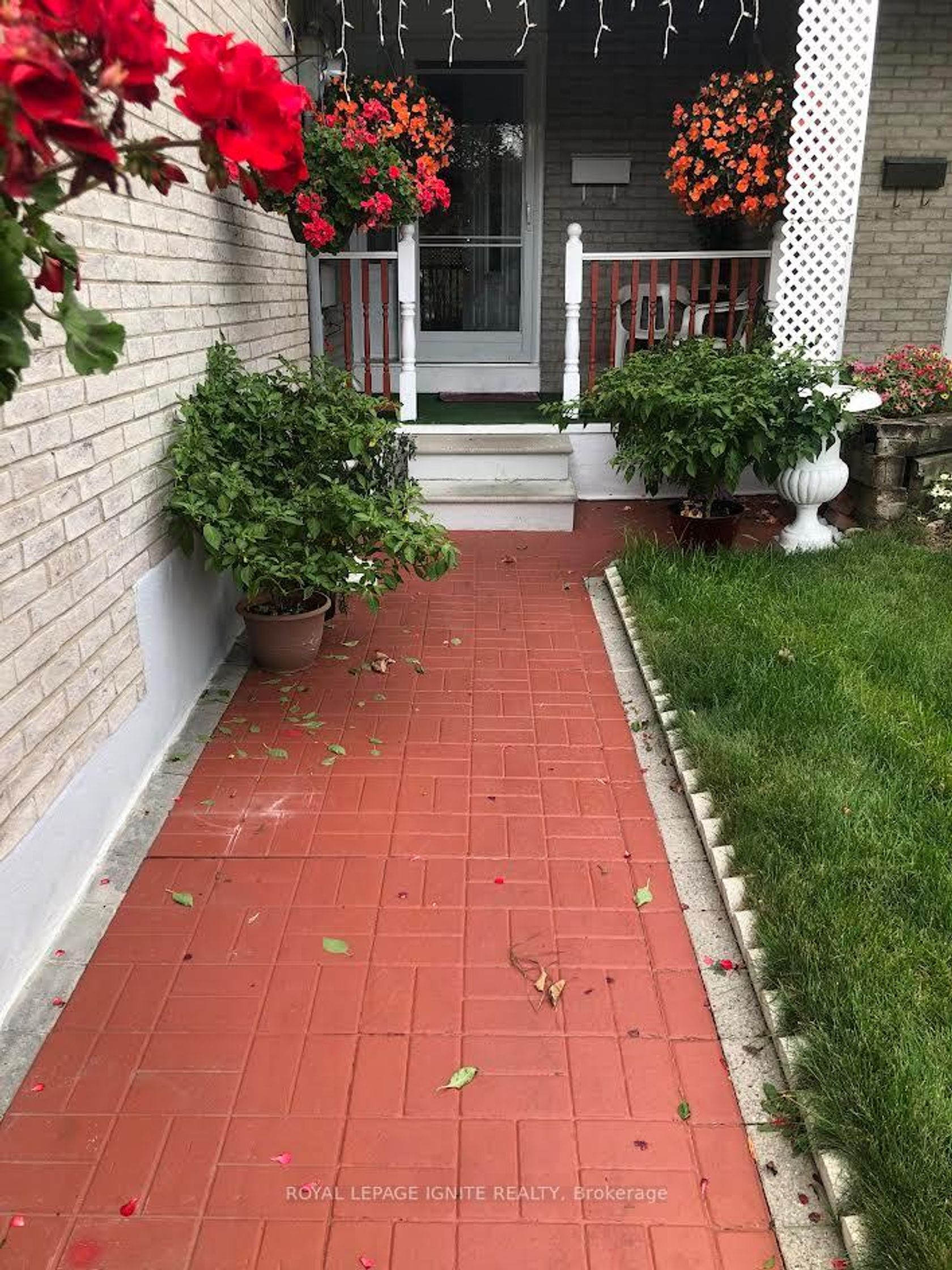 36 Goskin Court, Malvern, Toronto 
