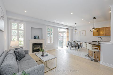 Photo 10 at 9 Longwood Avenue, Oak Ridges, Richmond Hill Photo 10 at 9 Longwood Avenue, Oak Ridges, Richmond Hill