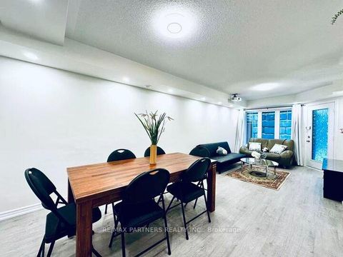 Photo 6 at 9 - 1 Eaton Park Lane, L'Amoreaux, Toronto