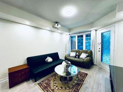 Photo 7 at 9 - 1 Eaton Park Lane, L'Amoreaux, Toronto