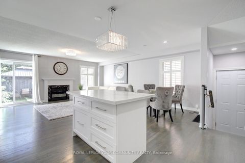 Photo 7 at 59 Kavala Street, Patterson, Vaughan