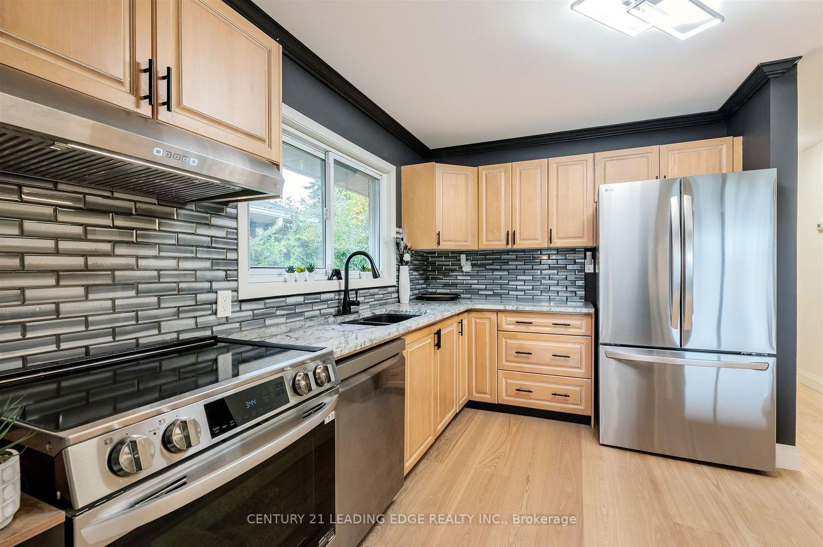 Photo 14 at 112 Wyndcliff Crescent, Victoria Village, Toronto Photo 14 at 112 Wyndcliff Crescent, Victoria Village, Toronto