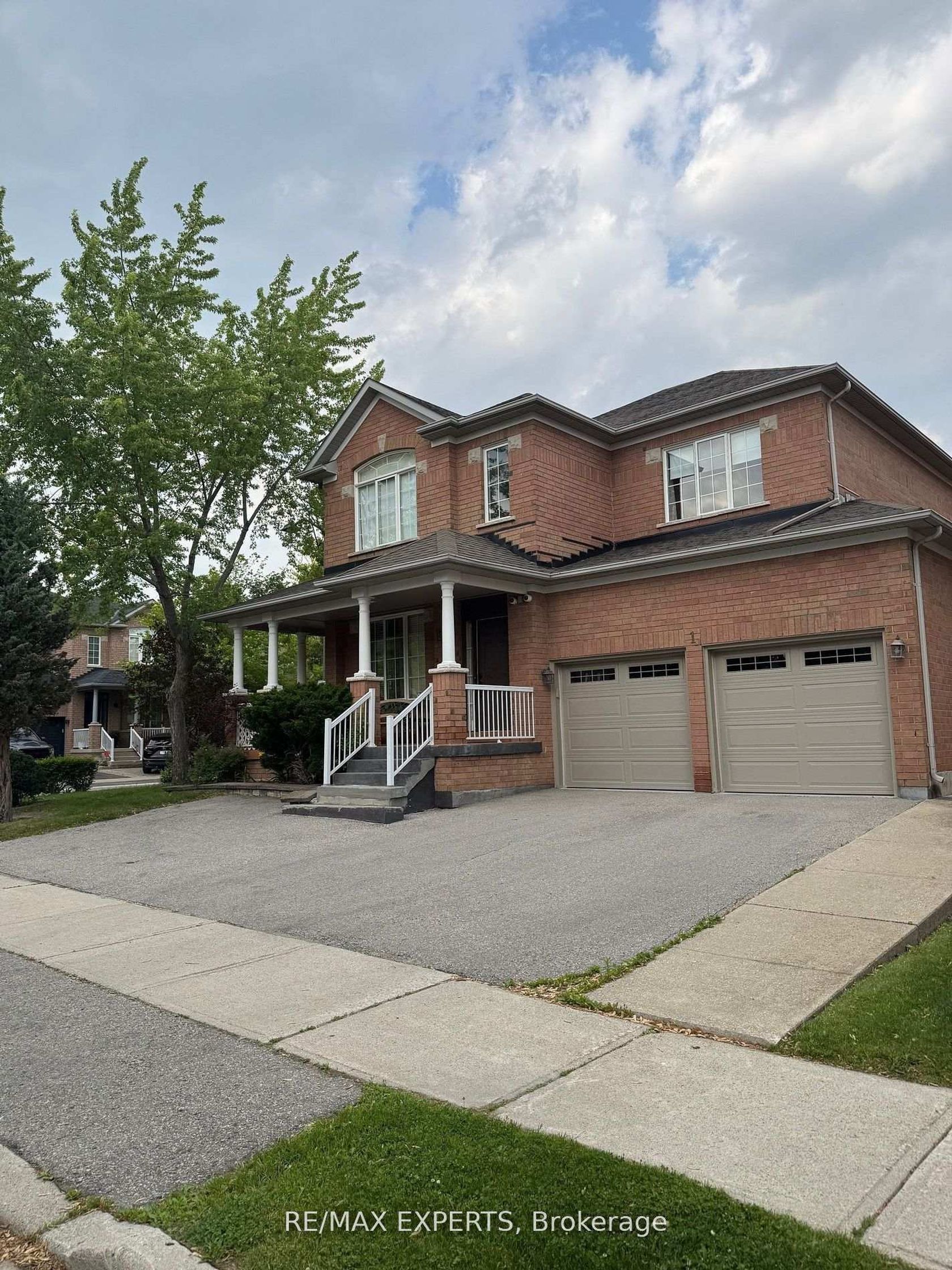 1 Via Cristina Way, Sonoma Heights, Vaughan photo number 2