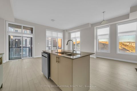 Photo 5 at 60 Lunay Drive, Rural Richmond Hill, Richmond Hill