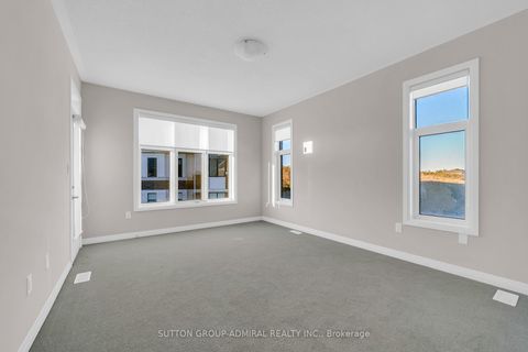 Photo 19 at 60 Lunay Drive, Rural Richmond Hill, Richmond Hill