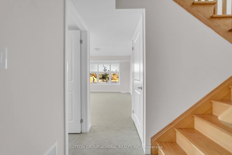 Photo 24 at 60 Lunay Drive, Rural Richmond Hill, Richmond Hill