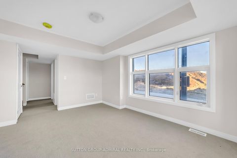 Photo 29 at 60 Lunay Drive, Rural Richmond Hill, Richmond Hill