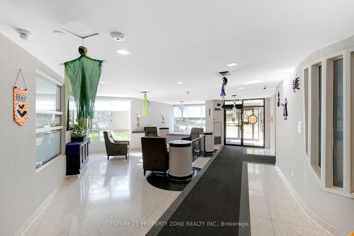 Photo 2 at 407 - 10 Laurelcrest Street, Queen Street Corridor, Brampton