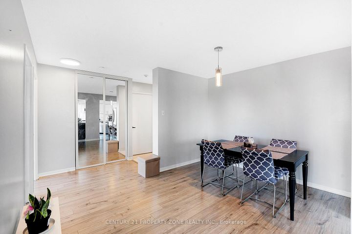 Photo 10 at 407 - 10 Laurelcrest Street, Queen Street Corridor, Brampton