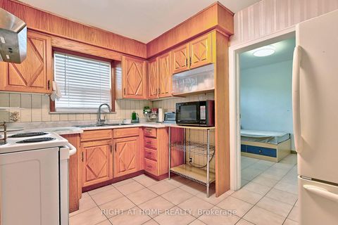 Photo 3 at 34 William Cragg Drive, CFB, Toronto
