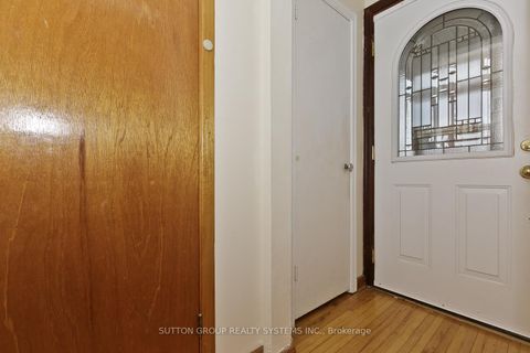 Photo 2 at 11 Helsby Crescent, Alderwood, Toronto