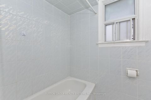 Photo 31 at 11 Helsby Crescent, Alderwood, Toronto