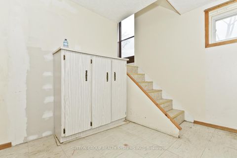 Photo 43 at 11 Helsby Crescent, Alderwood, Toronto