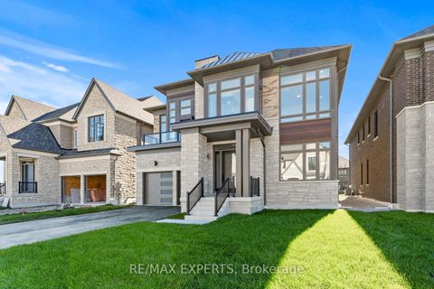 Photo 2 at 17 Saxby Farm Avenue, King City, King