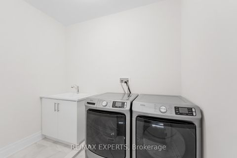 Photo 42 at 17 Saxby Farm Avenue, King City, King