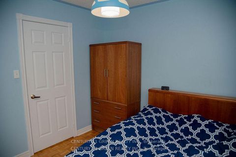 Photo 20 at 41 Sequoia Road, Sonoma Heights, Vaughan