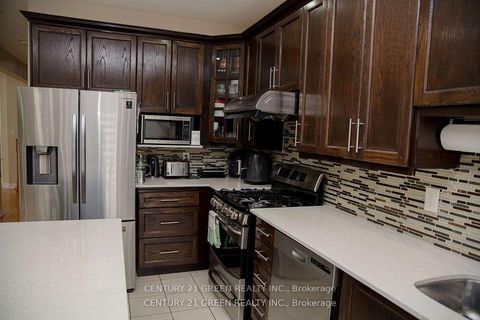 Photo 30 at 41 Sequoia Road, Sonoma Heights, Vaughan