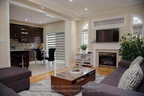 Photo 34 at 41 Sequoia Road, Sonoma Heights, Vaughan