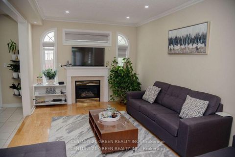 Photo 35 at 41 Sequoia Road, Sonoma Heights, Vaughan