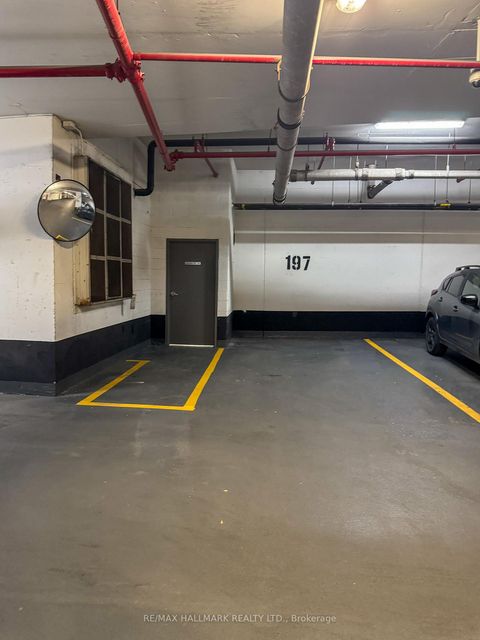 Photo 19 at 327 - 9471 Yonge Street, Observatory, Richmond Hill