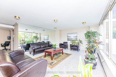 Photo 3 at 102 - 100 Coe Hill Drive, Swansea, Toronto