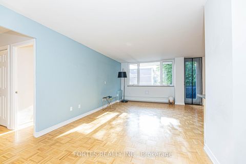 Photo 6 at 102 - 100 Coe Hill Drive, Swansea, Toronto