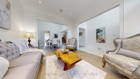 Photo 2 at 24 Hogan Court, King City, King