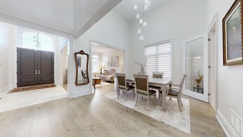 Photo 4 at 24 Hogan Court, King City, King