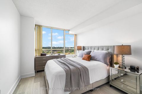 Photo 7 at 915 - 5 Greystone Walk Drive, Kennedy Park, Toronto