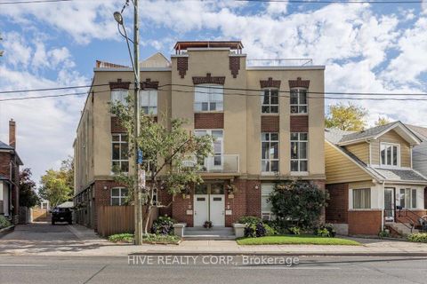 Photo 1 at D - 957 Broadview Avenue, Broadview North, Toronto