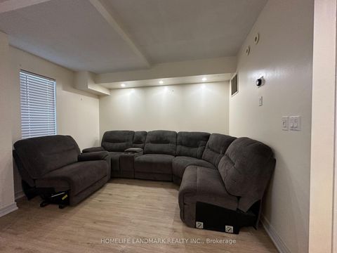 Photo 4 at 1014 - 3043 Finch Avenue W, Humbermede, Toronto
