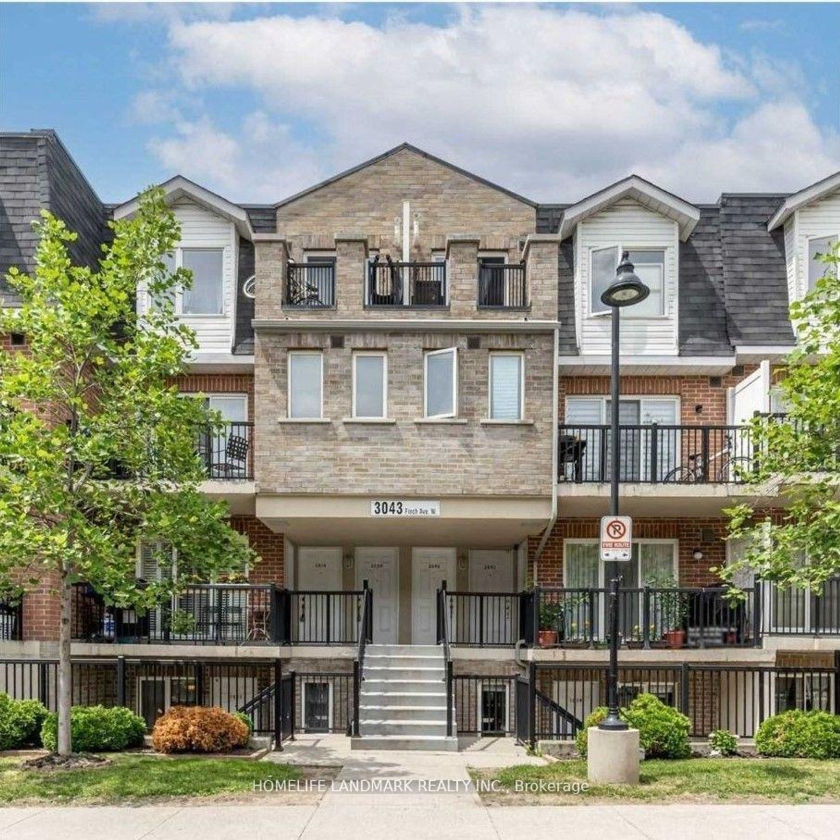 1014 - 3043 Finch Avenue W, Humbermede, Toronto 