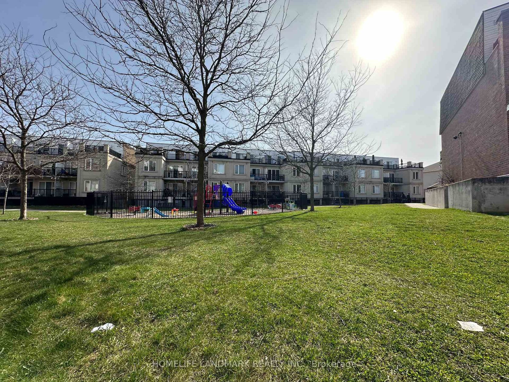 Photo 11 at 1014 - 3043 Finch Avenue W, Humbermede, Toronto Photo 11 at 1014 - 3043 Finch Avenue W, Humbermede, Toronto