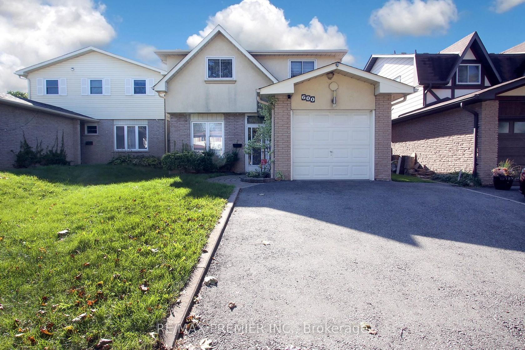 600 Stonebridge Lane, West Shore, Pickering photo number 2